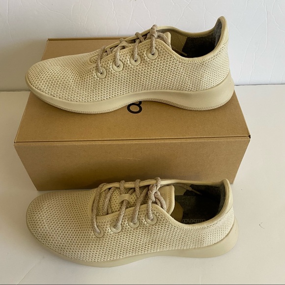 beige allbirds